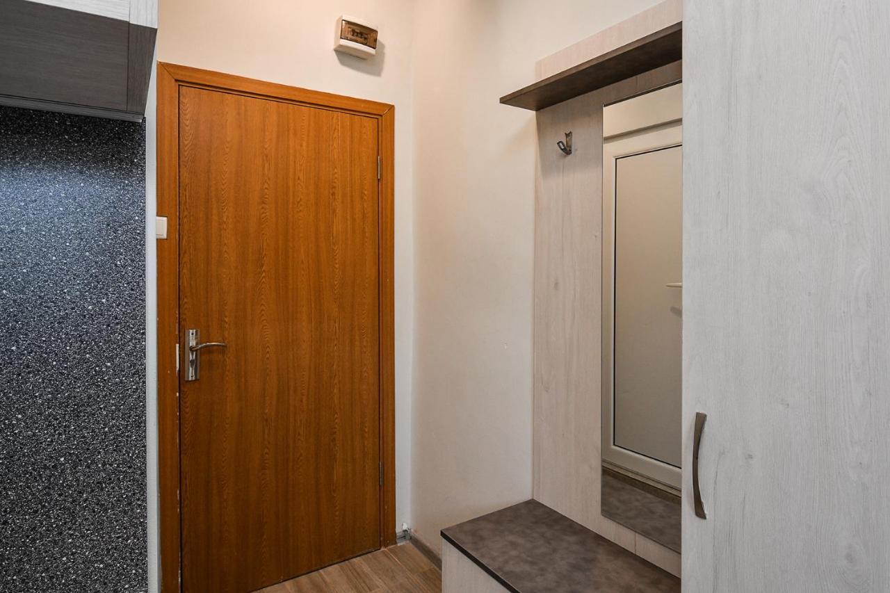 Small Studio On Budget In The Heart Of City Варна Екстер'єр фото